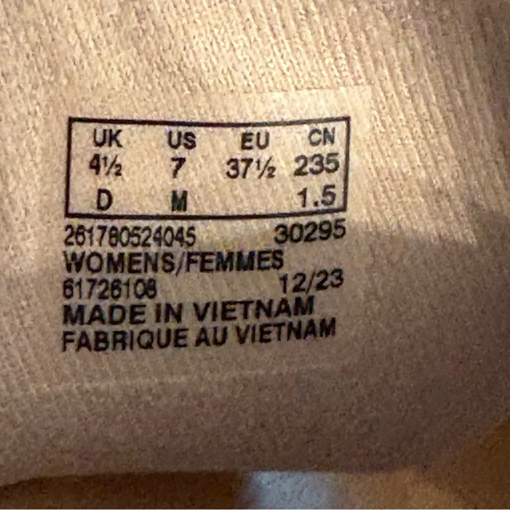 Clark’s Women's Giselle Loop Wedge Sandals Taupe size 7